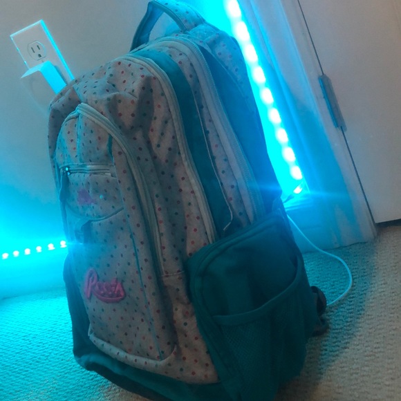 Roots backpack💗💙 - Picture 4 of 6